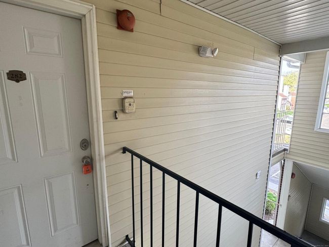 282 - 282 Carriage Crossing Ln, Condo with 1 bedrooms, 1 bathrooms and 2 parking in Middletown CT | Image 5