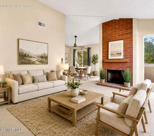 202-245 Oakleaf Dr, Thousand Oaks, CA, 91360-3811 | Card Image