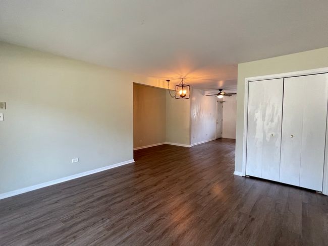 APT-1A - 1208 Whispering Hills Ct, Condo with 2 bedrooms, 1 bathrooms and 2 parking in Naperville IL | Image 9