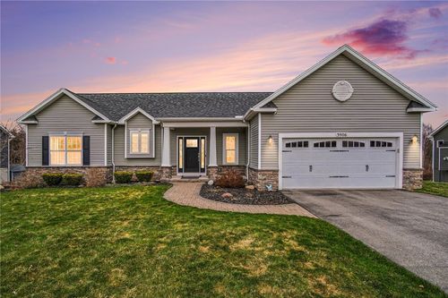 3906 Teresa Dr, Walworth, NY, 14568-9346 | Card Image