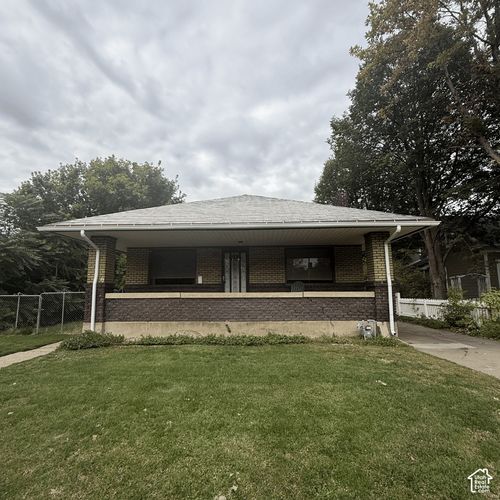 117 Center St, Bountiful, UT, 84010-4813 | Card Image