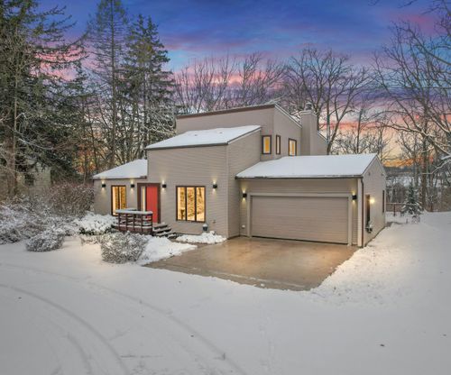 2050 Chalmers Dr, Ann Arbor, MI, 48104-4230 | Card Image