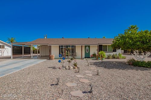 12053 N Saint Annes Dr, Sun City, AZ, 85351-3736 | Card Image