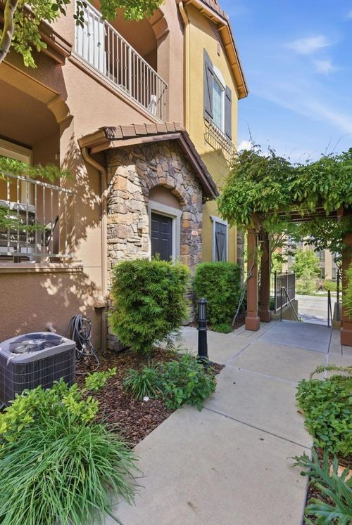 482 Tristania Ter, Sunnyvale, CA, 94086 | Card Image