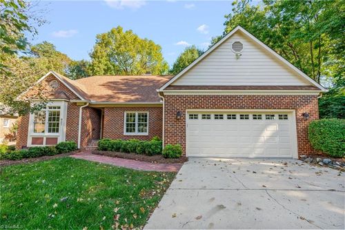 921 Flicker Ln, High Point, NC, 27262-7409 | Card Image