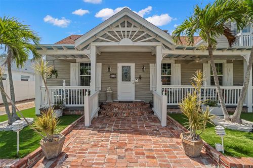 806 Narcissus Ave, CLEARWATER BEACH, FL, 33767-1334 | Card Image