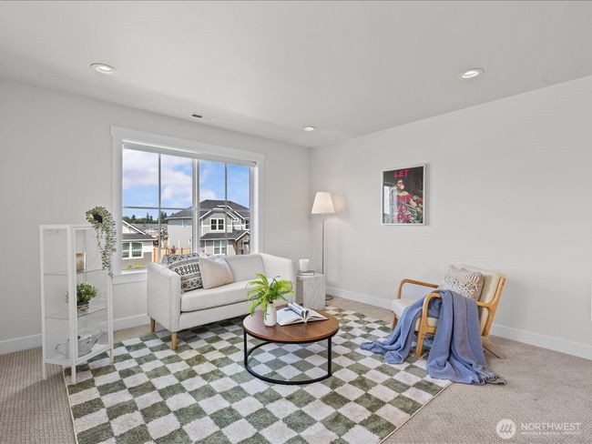 secondary living space | Image 17