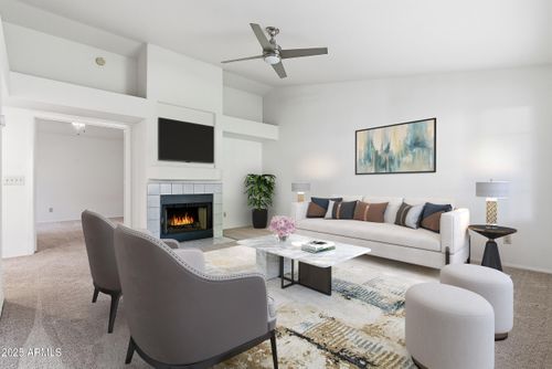 281-8140 N 107th Ave, Peoria, AZ, 85345-7566 | Card Image