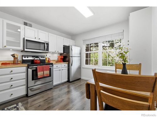 201-965 S Miller St, Lakewood, CO, 80226-3921 | Card Image