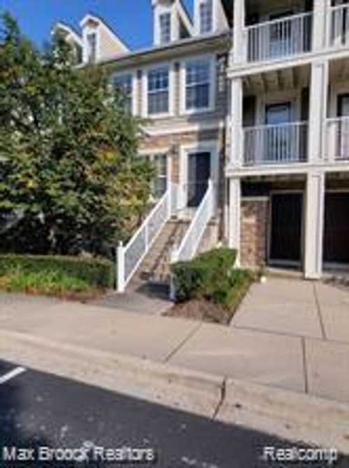 1087 Beaver Run, Troy, MI, 48083-5458 | Card Image