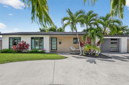 906 Se 13th Ct, Deerfield Beach, FL, 33441-7027 | Card Image