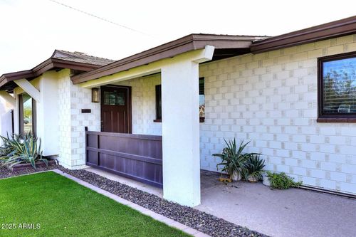 8335 E Montecito Ave, Scottsdale, AZ, 85251-2812 | Card Image