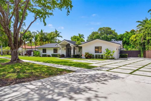 17701 Sw 87th Ave, Palmetto Bay, FL, 33157-6077 | Card Image