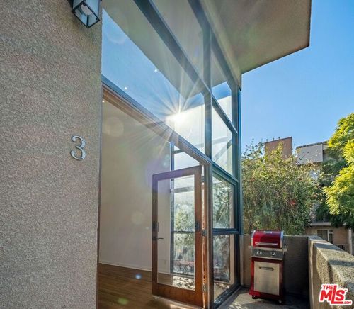 3-9917 Tabor St, Los Angeles, CA, 90034-3912 | Card Image