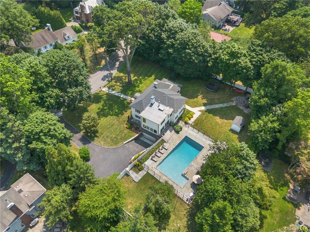 Lyncroft Rd, New Rochelle, NY 10804