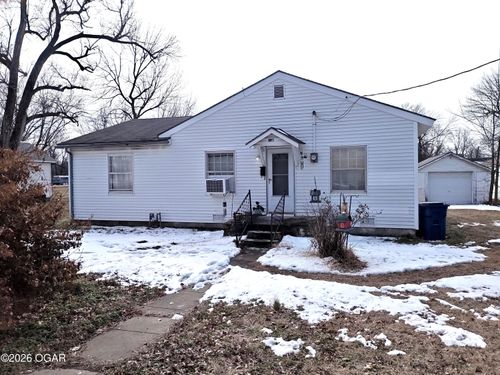 403 E 13th St, Lamar, MO, 64759-1914 | Card Image