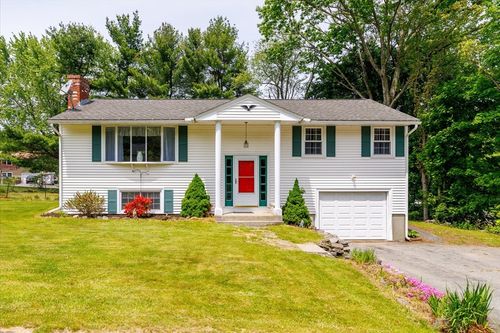 3 Edith Ln, Rutland, MA, 01543-1710 | Card Image