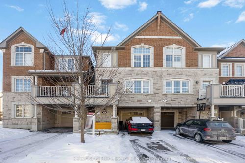 1103 Silk St, Pickering, ON, L1X0E8 | Card Image