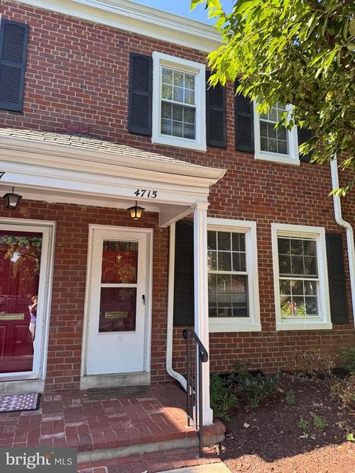 4715 29th St S, ARLINGTON, VA, 22206-1307 | Card Image