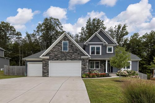 6400 Berry Trl, Fairview, PA, 16415-3319 | Card Image