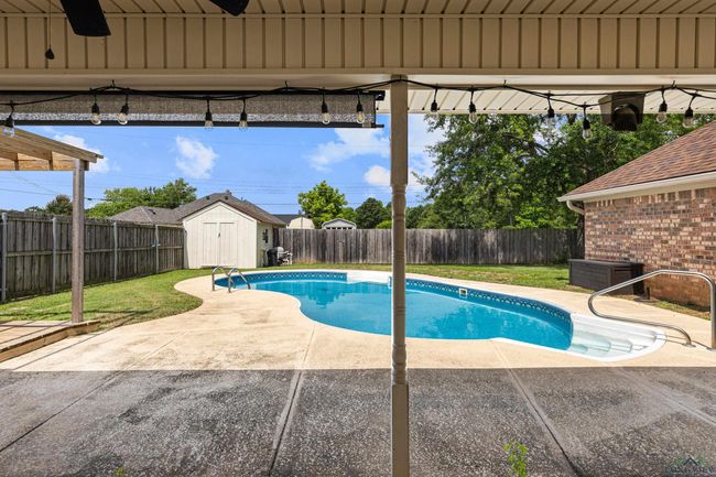 1307 Spring Tree Ln, House other with 3 bedrooms, 3 bathrooms and null parking in Kilgore TX | Image 10