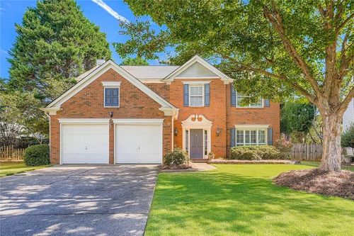 120 Lyndhurst Ct, Roswell, GA, 30075-2579 | Card Image