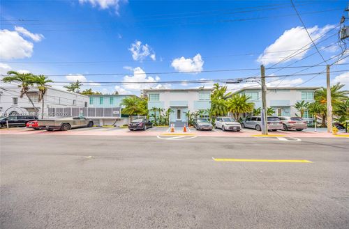 25-7830 Abbott Ave, Miami Beach, FL, 33141 | Card Image