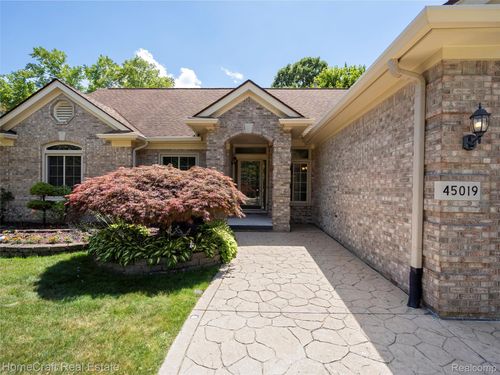 45019 Middlebury Ct, Canton, MI, 48188-3208 | Card Image