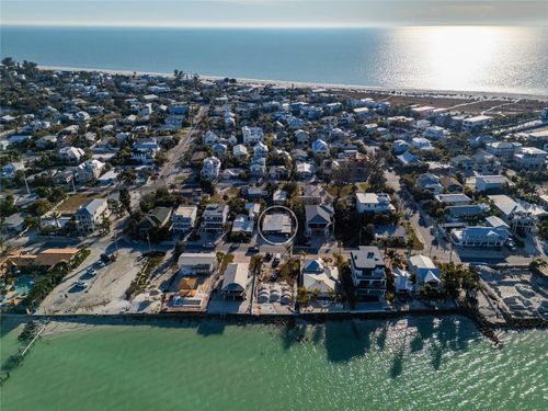 866 N Shore Dr, ANNA MARIA, FL, 34216 | Card Image