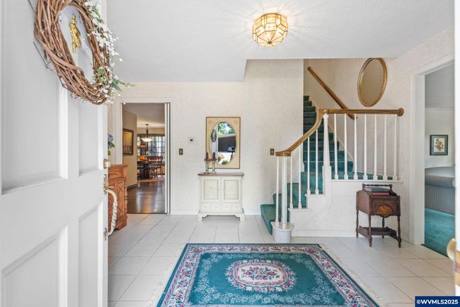 465 Mckinley St Se, House other with 5 bedrooms, 3 bathrooms and null parking in Salem OR | Image 4