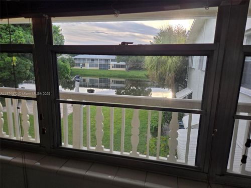 d-92 Sheffield D, West Palm Beach, FL, 33417-1562 | Card Image