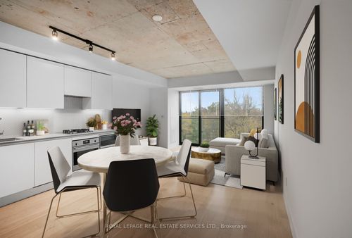 302-2720 Dundas St W, Toronto, ON, M6P0C3 | Card Image