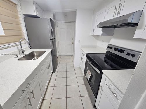 apt-101-12500 Ne 5th Ave, North Miami, FL, 33161-4737 | Card Image
