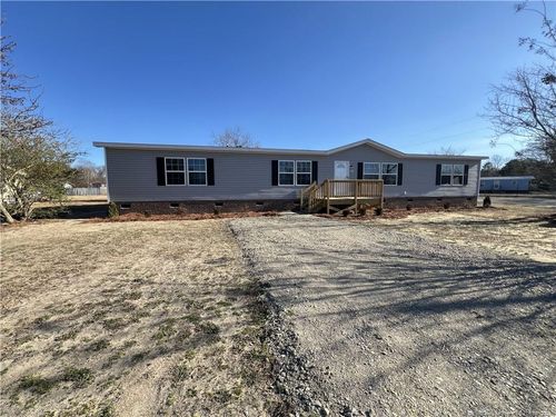 801 Horseshoe Rd, Autryville, NC, 28318-7015 | Card Image