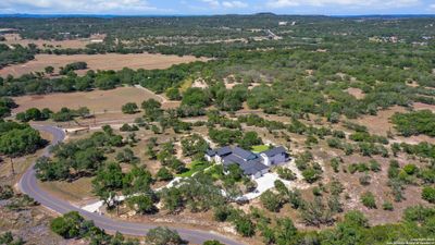 815 Brand Rd, House other with 4 bedrooms, 4 bathrooms and null parking in Bulverde TX | Image 2