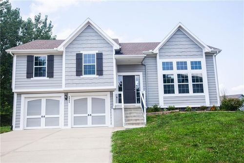 8908 Ne 117th Ter, Kansas City, MO, 64157-2123 | Card Image