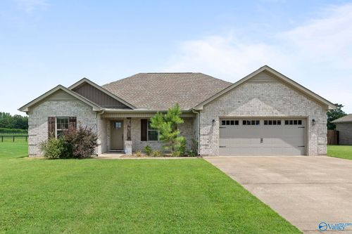 28329 Ferguson Ln, Toney, AL, 35773-5408 | Card Image
