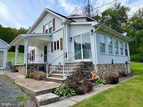 2737 Blacks Mountain Rd, WATERFALL, PA, 16689-7405 | Card Image