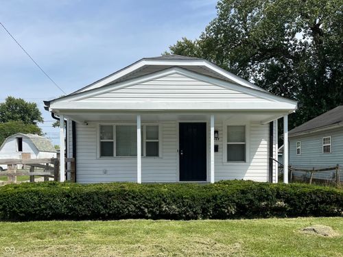 2037 Houston St, Indianapolis, IN, 46218-4407 | Card Image