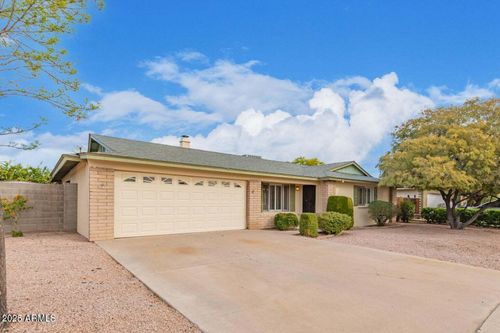 2122 E Palmcroft Dr, Tempe, AZ, 85282-3049 | Card Image