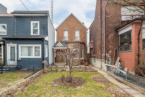 491 Roxton Rd, Toronto, ON, M6G3R5 | Card Image