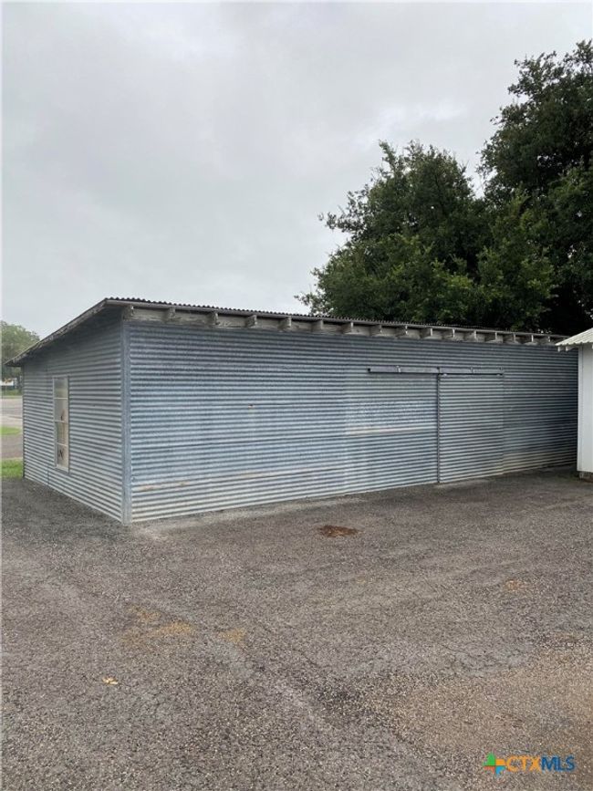 Tin building in back | Image 20