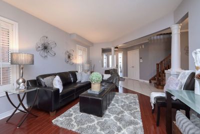 21 Hillpath Cres, House other with 3 bedrooms, 3 bathrooms and 6 parking in Brampton ON | Image 3