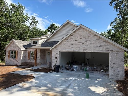 12 Kinross Dr, Bella Vista, AR, 72715-4603 | Card Image