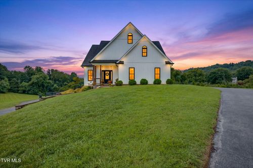3925 Lake Valley Court, Kingsport, TN, 37664 | Card Image