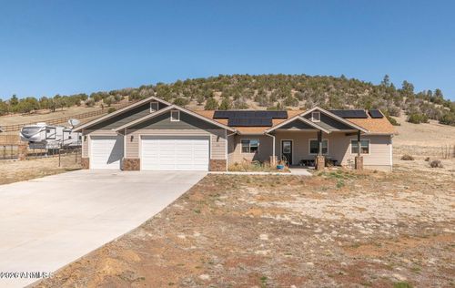 8951 Richfield Dr, Flagstaff, AZ, 86004-1044 | Card Image