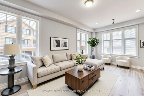 37-10 Birmingham Dr, Cambridge, ON, N1R0C6 | Card Image