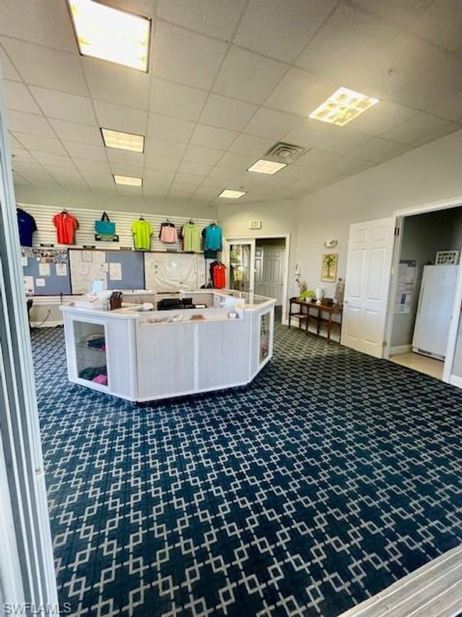 APT-209 - 37 High Point Cir E, Condo with 2 bedrooms, 2 bathrooms and 1 parking in NAPLES FL | Image 38