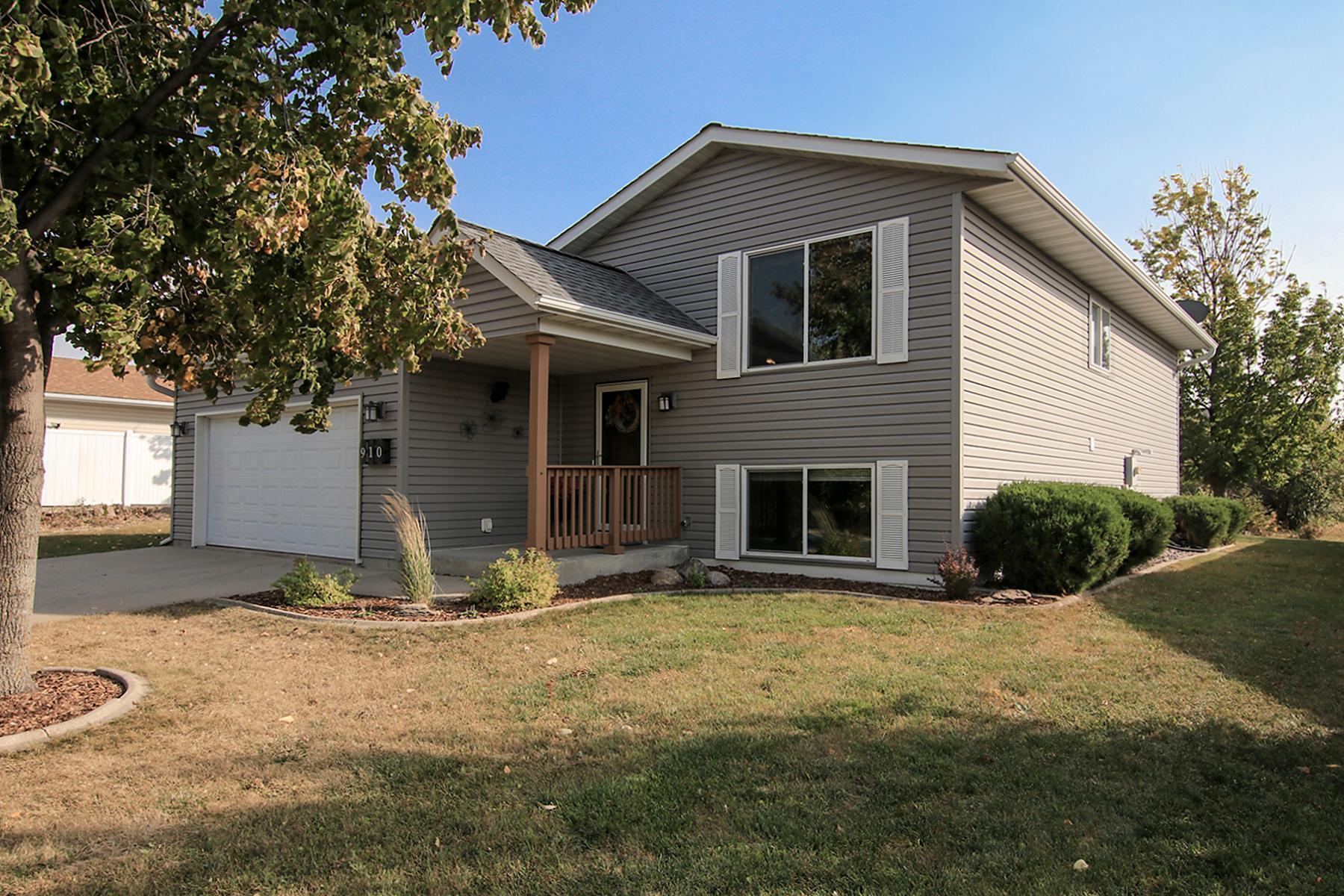 Carolina Pkwy, Hutchinson, MN 55350