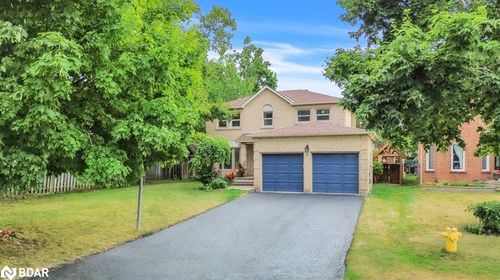 6 Milne Crt, Barrie, ON, L4N7J1 | Card Image